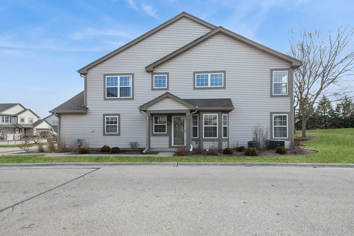 961 Sumac Court, Lindenhurst, IL 60046 - #1