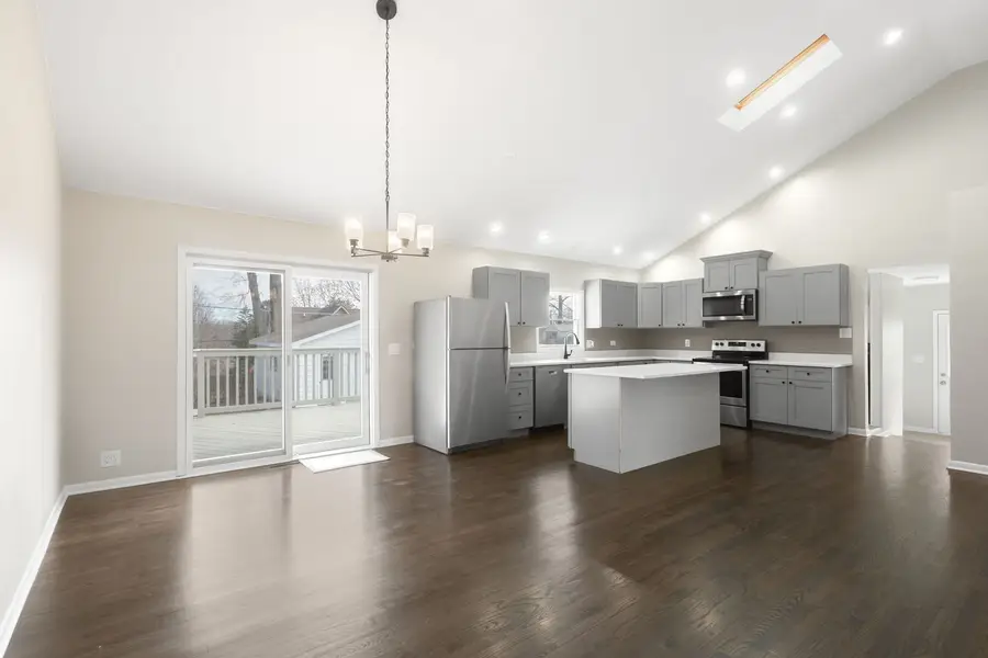 39525 N Highview Drive, Antioch, IL 60002 - #2