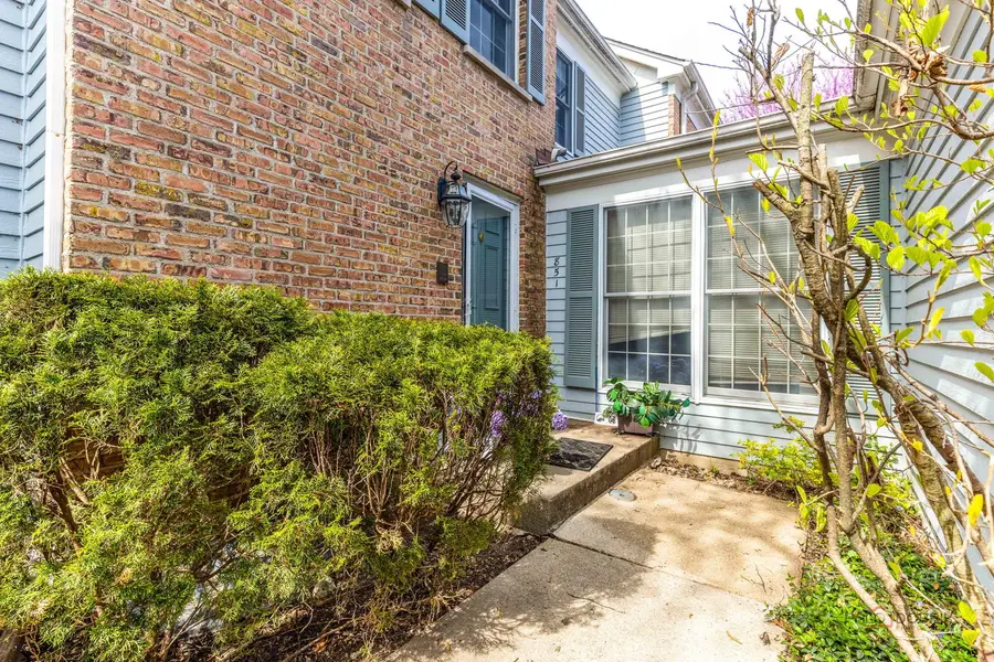 851 Sutton Court, Lincolnshire, IL 60069 - #2