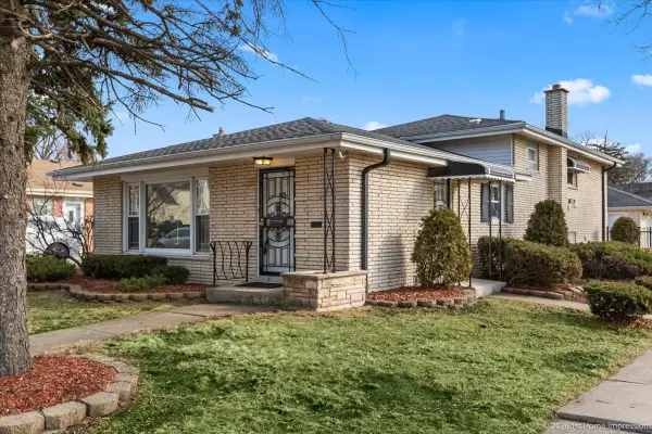 8855 S Richmond Avenue, Evergreen Park, IL 60805