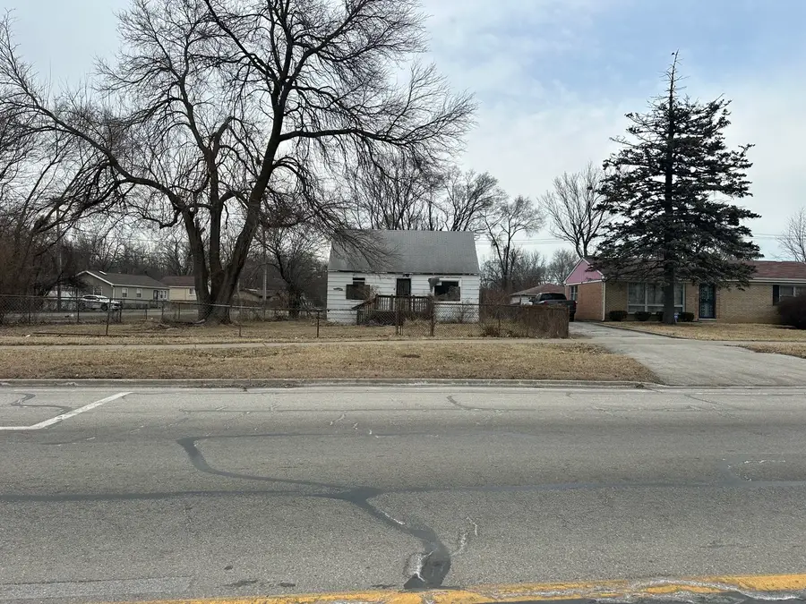 3744 W 137th Street, Robbins, IL 60472 - #2