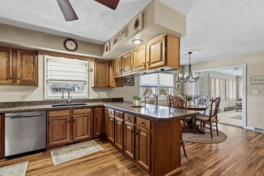 504 E 9th Avenue Court, Coal Valley, IL 61240 - #2