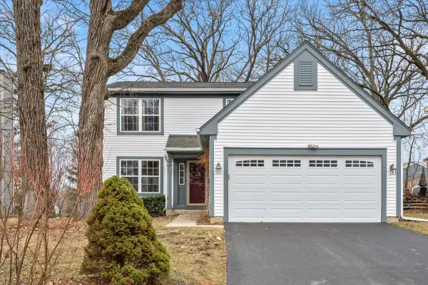 2487 Bridle Circle, Round Lake Beach, IL 60073