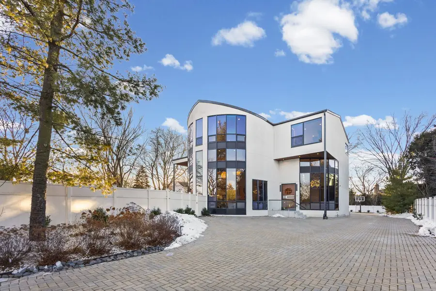 2110 Pfingsten Road, Northbrook, IL 60062 - #2