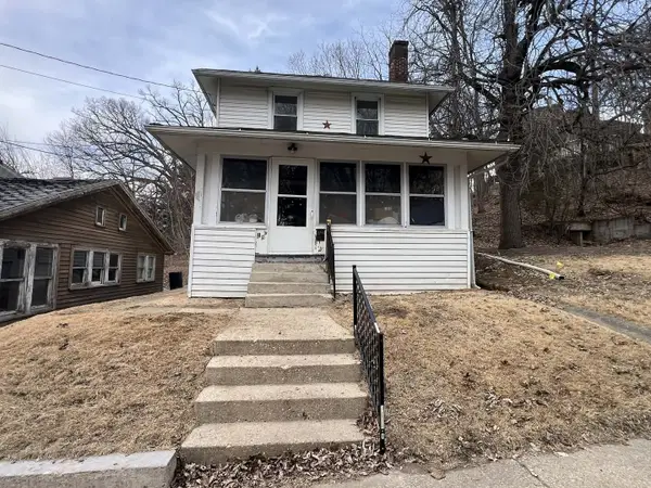 13 Walnut Street, Savanna, IL 61074