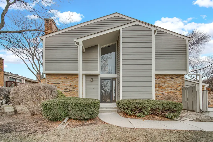 101 W Brighton Place, Mount Prospect, IL 60056 - #3