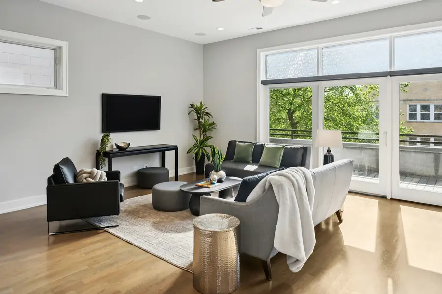 2916 W Shakespeare Avenue #3, Chicago, IL 60647 - #3