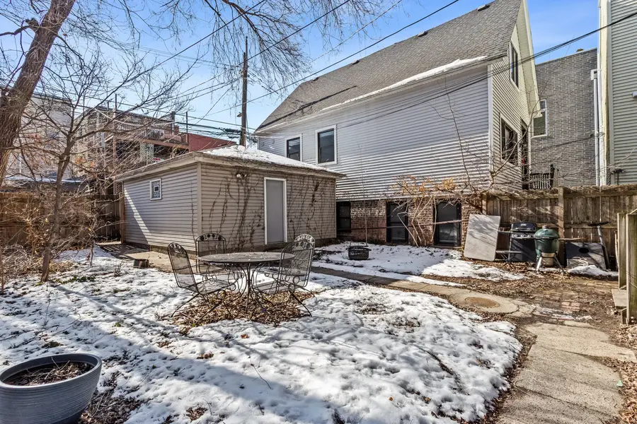 1033 W Wellington Avenue, Chicago, IL 60657 - #2