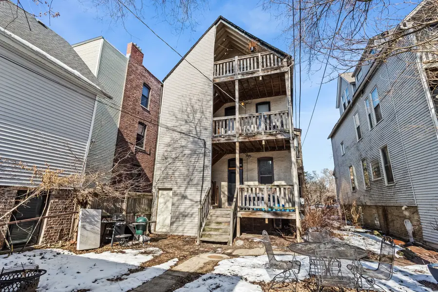 1033 W Wellington Avenue, Chicago, IL 60657 - #3