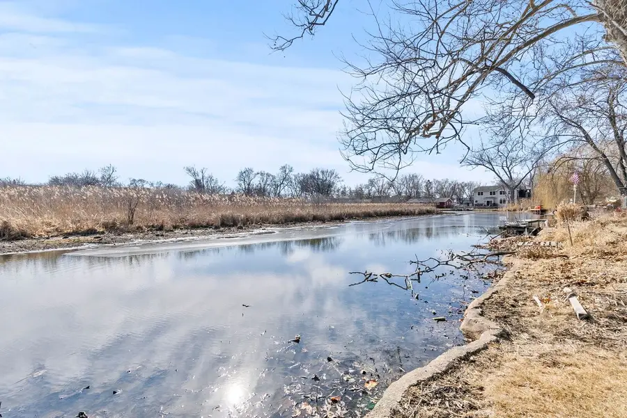 818 Sheridan Drive, Wauconda, IL 60084 - #3