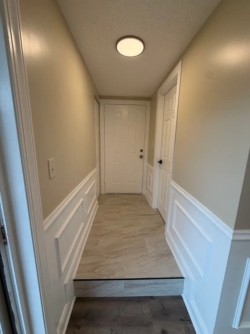 10 Parkside Court #8, Vernon Hills, IL 60061 - #3