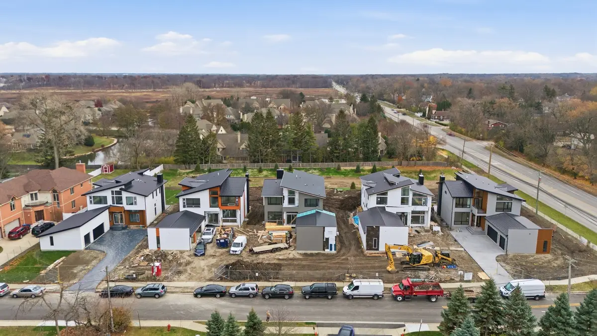 783 Greenwood Road, Northbrook, IL 60062 - #1