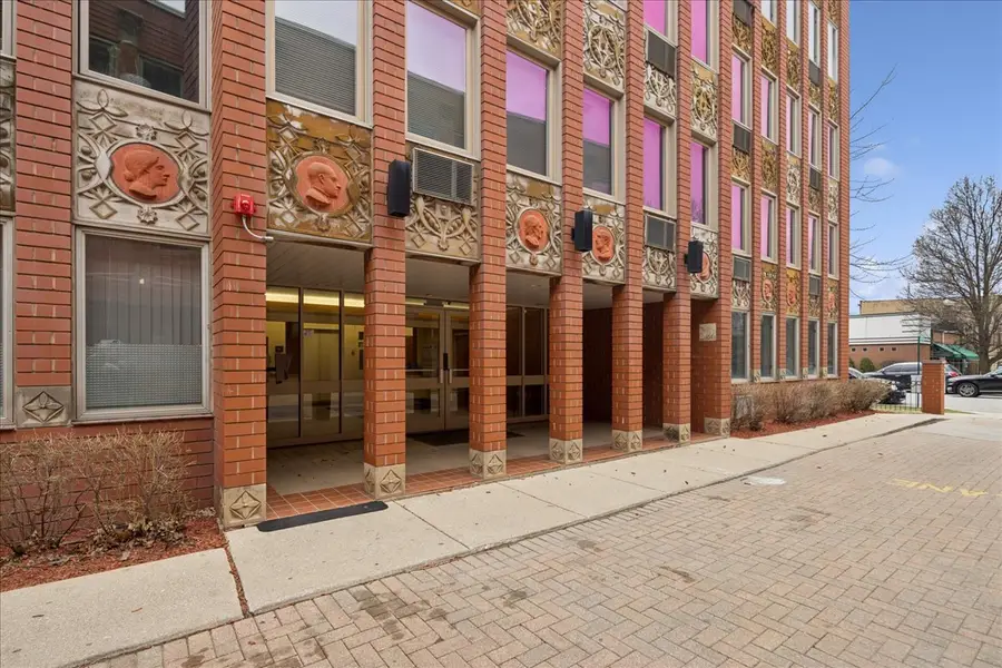 1041 Susan Collins Lane #203, Oak Park, IL 60302 - #3