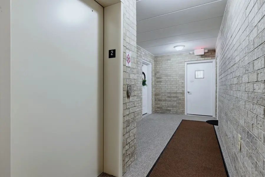 5130 Midlothian #1207, Crestwood, IL 60418 - #2