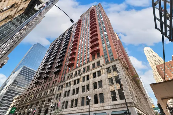 208 W Washington Street #1910, Chicago, IL 60606