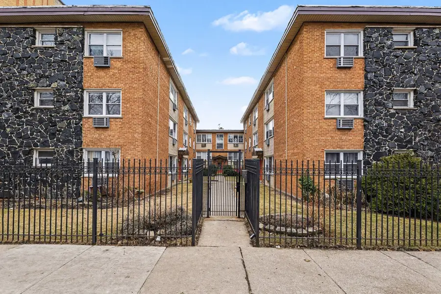 1527 W Sherwin Avenue #2N, Chicago, IL 60626 - #2