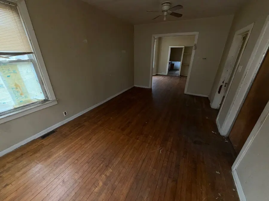 10544 S Perry Avenue, Chicago, IL 60628 - #3