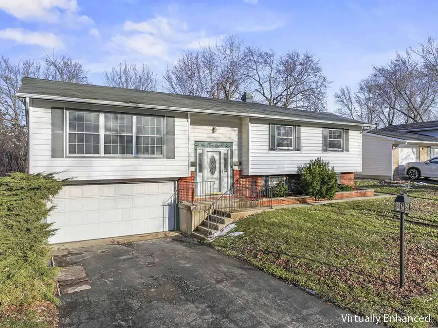 7487 Northway Drive, Hanover Park, IL 60133 - #3