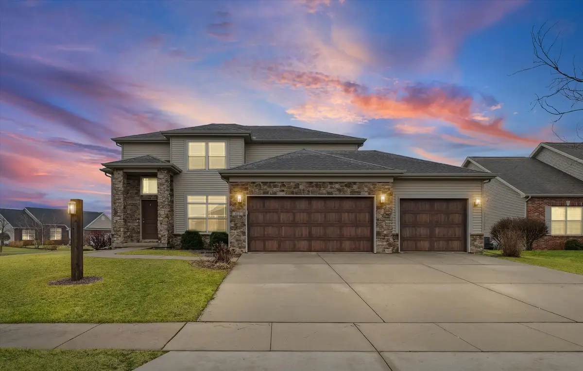 412 Potomac Avenue, Savoy, IL 61874 - #1