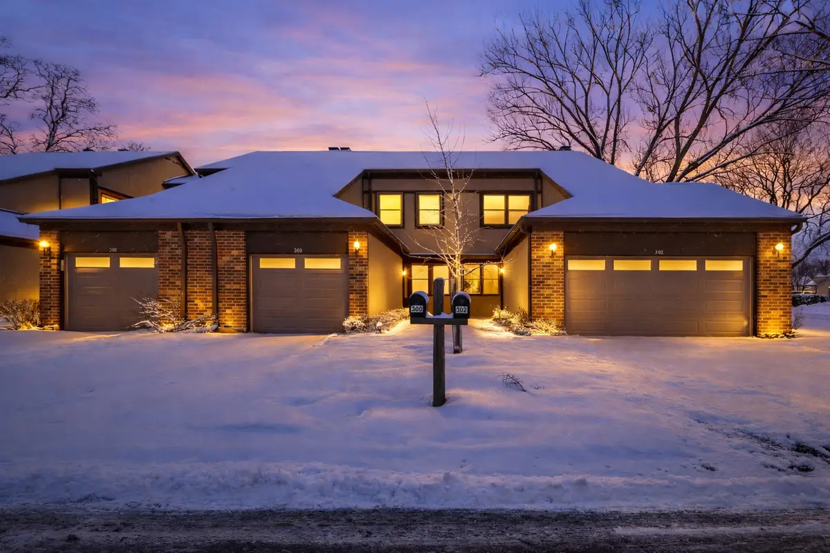 302 Linden Lane, Wheeling, IL 60090 - #1