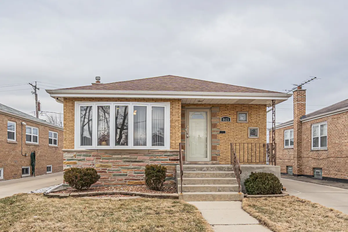 8625 S Kolin Avenue, Chicago, IL 60652 - #1