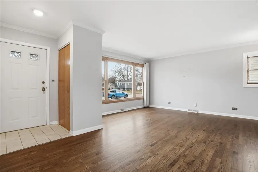 509 Bonniebrook Avenue, Mundelein, IL 60060 - #3