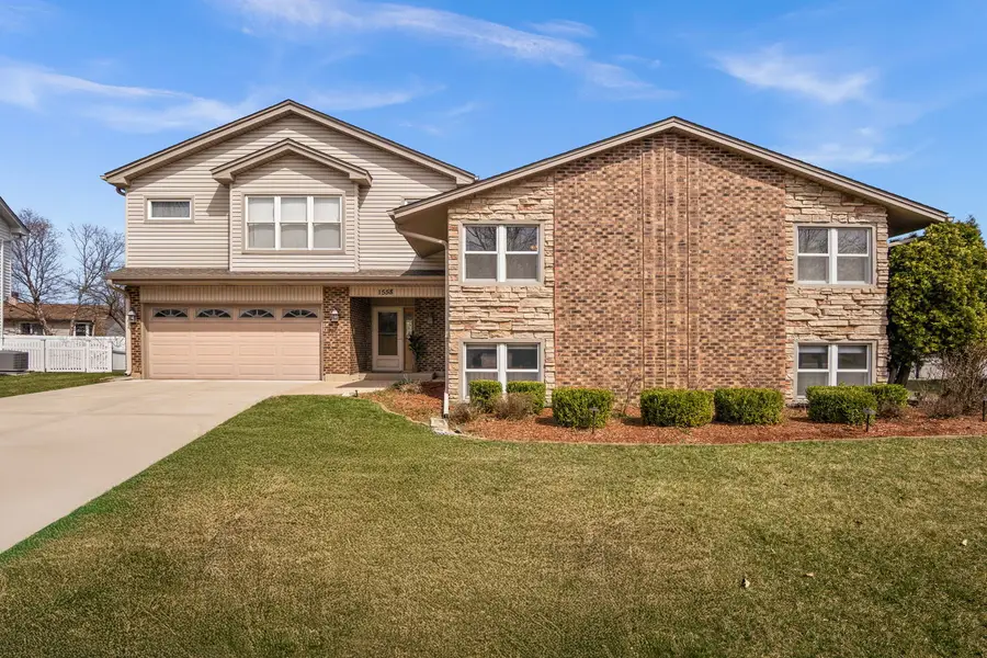 1558 Nevada Lane, Elk Grove Village, IL 60007 - #2