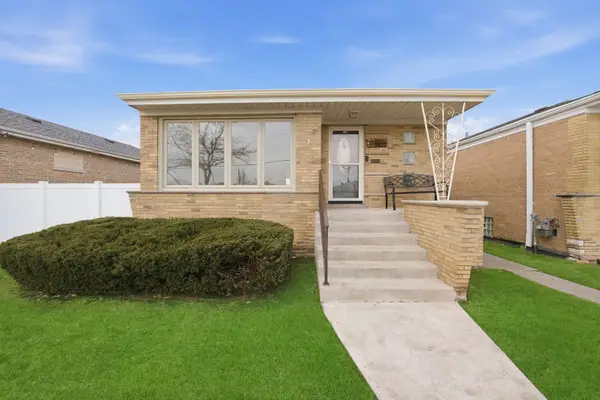 5820 S Narragansett Avenue, Chicago, IL 60638