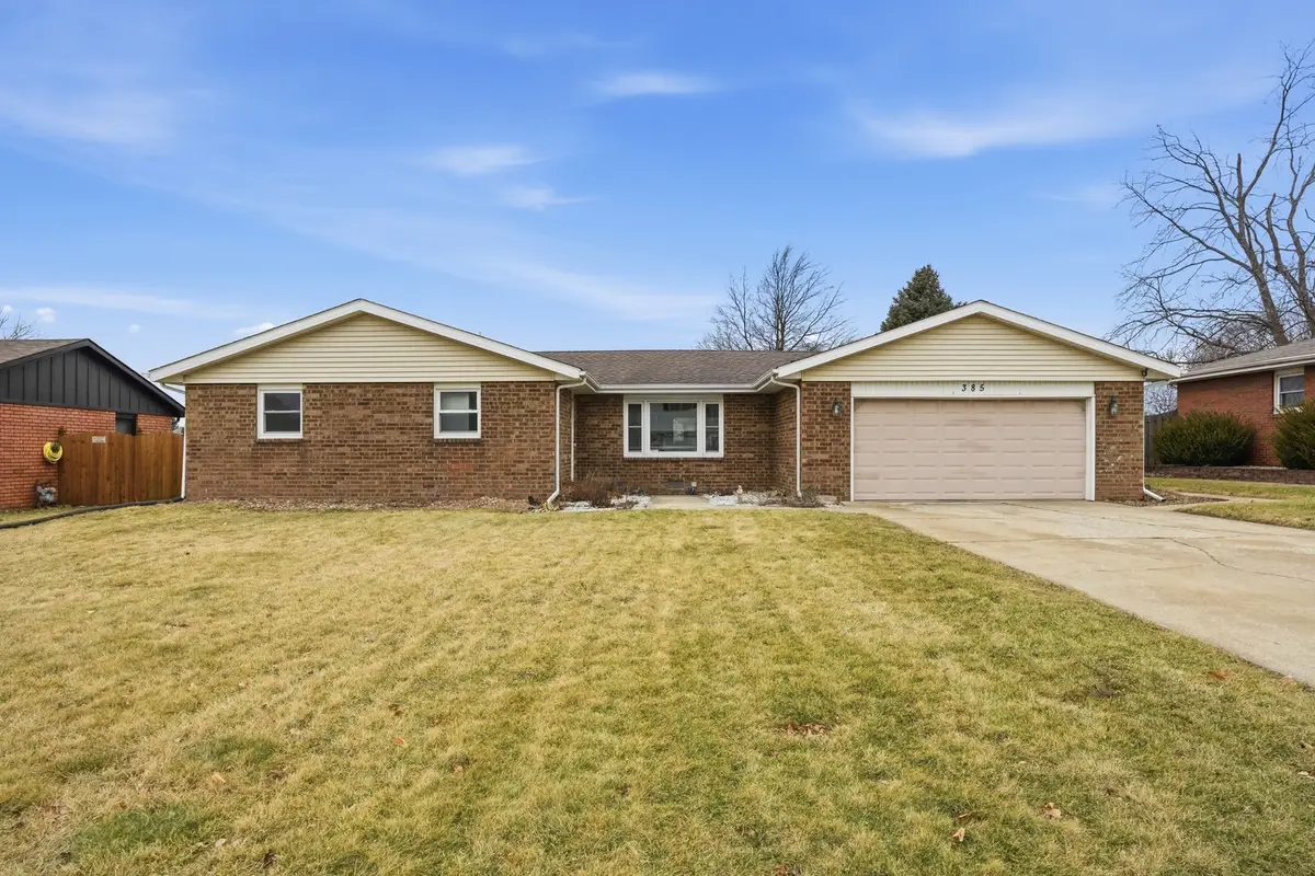 385 S Walnut Street, Manteno, IL 60950 - #1
