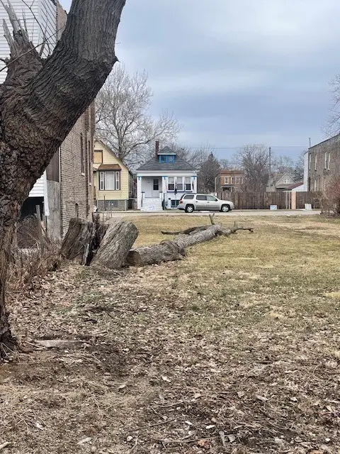 6608 S Carpenter Street, Chicago, IL 60621