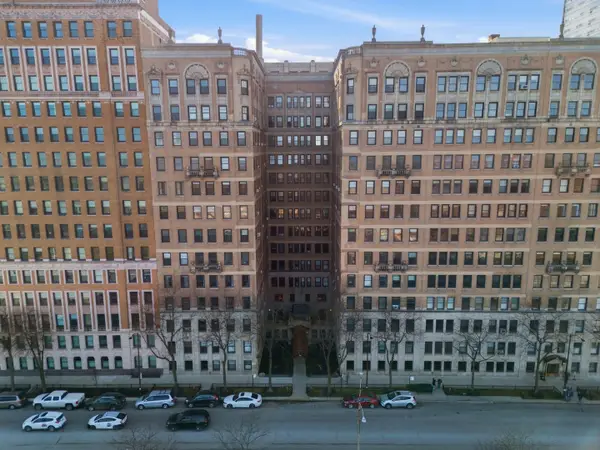 3520 N Lake Shore Drive #9E, Chicago, IL 60657