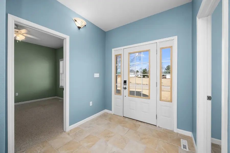 475 Rhonda Road, New Liberty, IA 52765 - #3