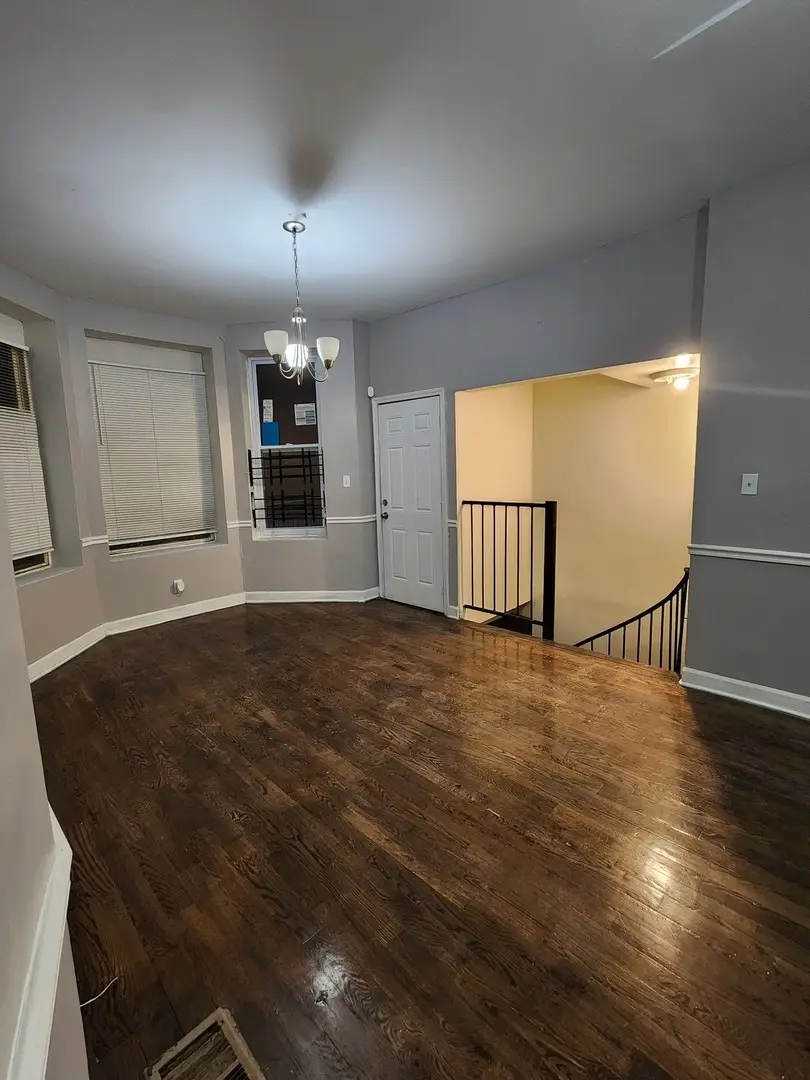 6315 S Eberhart Avenue, Chicago, IL 60637 - #2