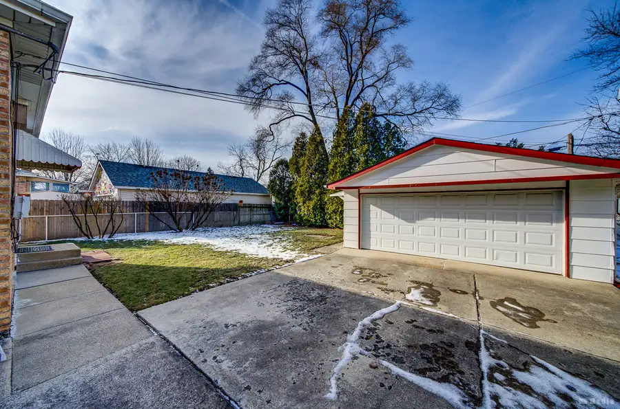 10912 Princess Avenue, Chicago Ridge, IL 60415 - #3