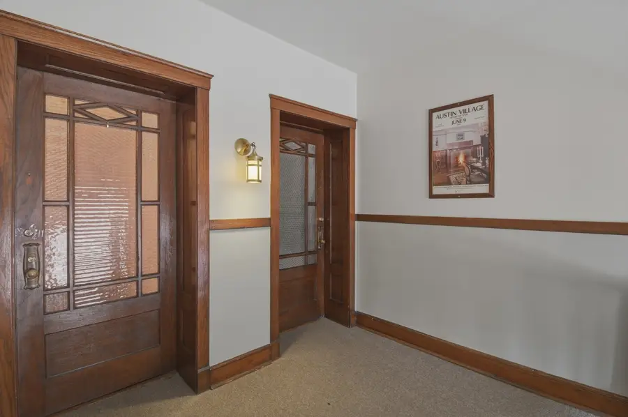 139 N Ridgeland Avenue #2, Oak Park, IL 60302 - #3