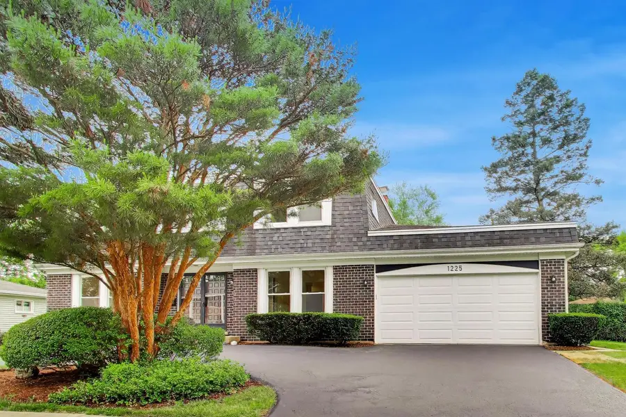 1225 Laurel Avenue, Deerfield, IL 60015 - #2