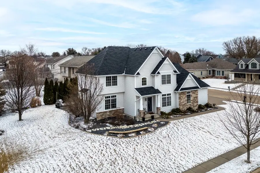 4220 E 48th Street, Davenport, IA 52807 - #3