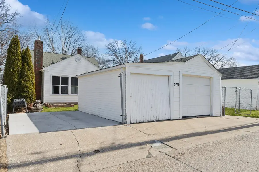2718 Western Avenue, Davenport, IA 52803 - #2