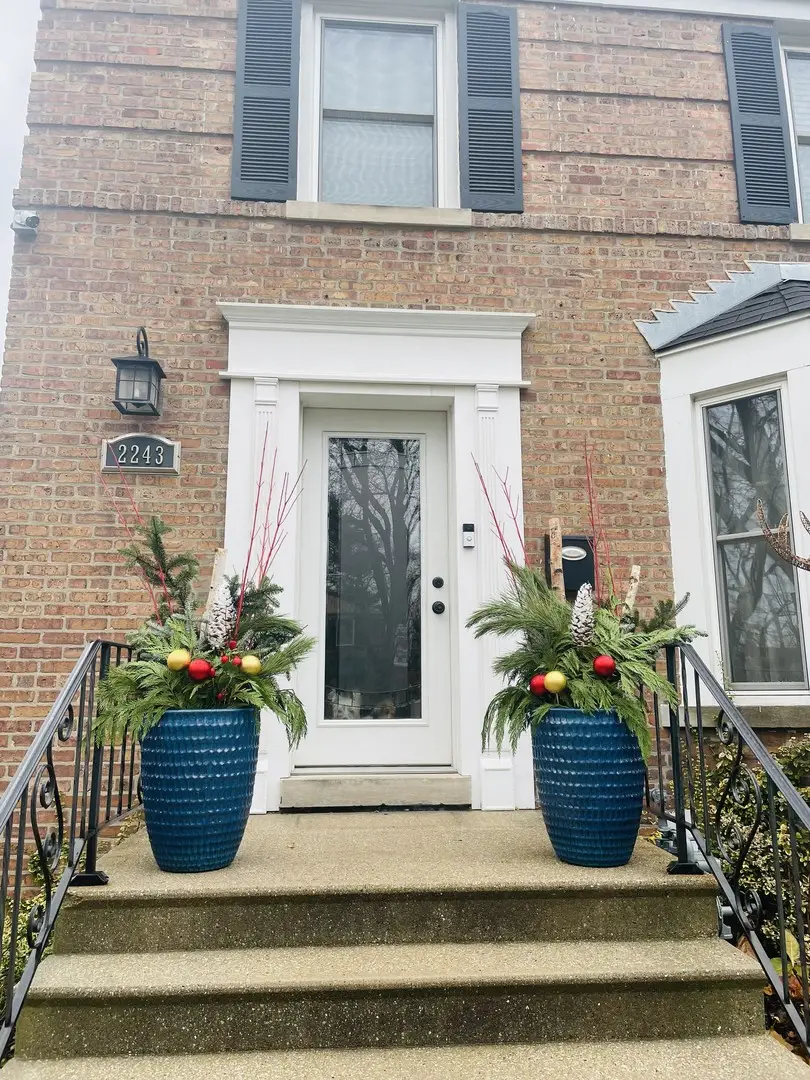 2243 S 3rd Avenue, Riverside, IL 60546 - #2