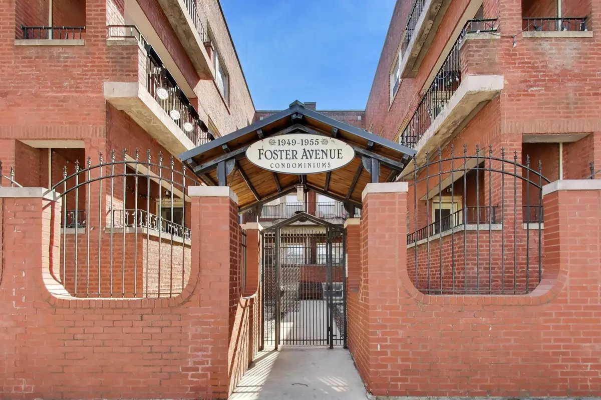 1953 W Foster Avenue #1, Chicago, IL 60640 - #1