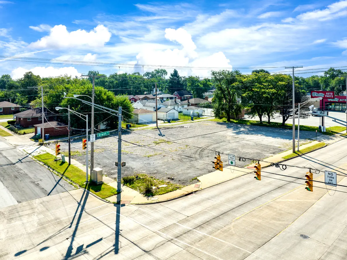 3701 Grant Street, Gary, IN 46408 - #1