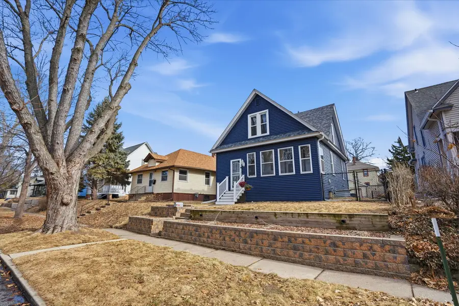 2707 Iowa Street, Davenport, IA 52803 - #2