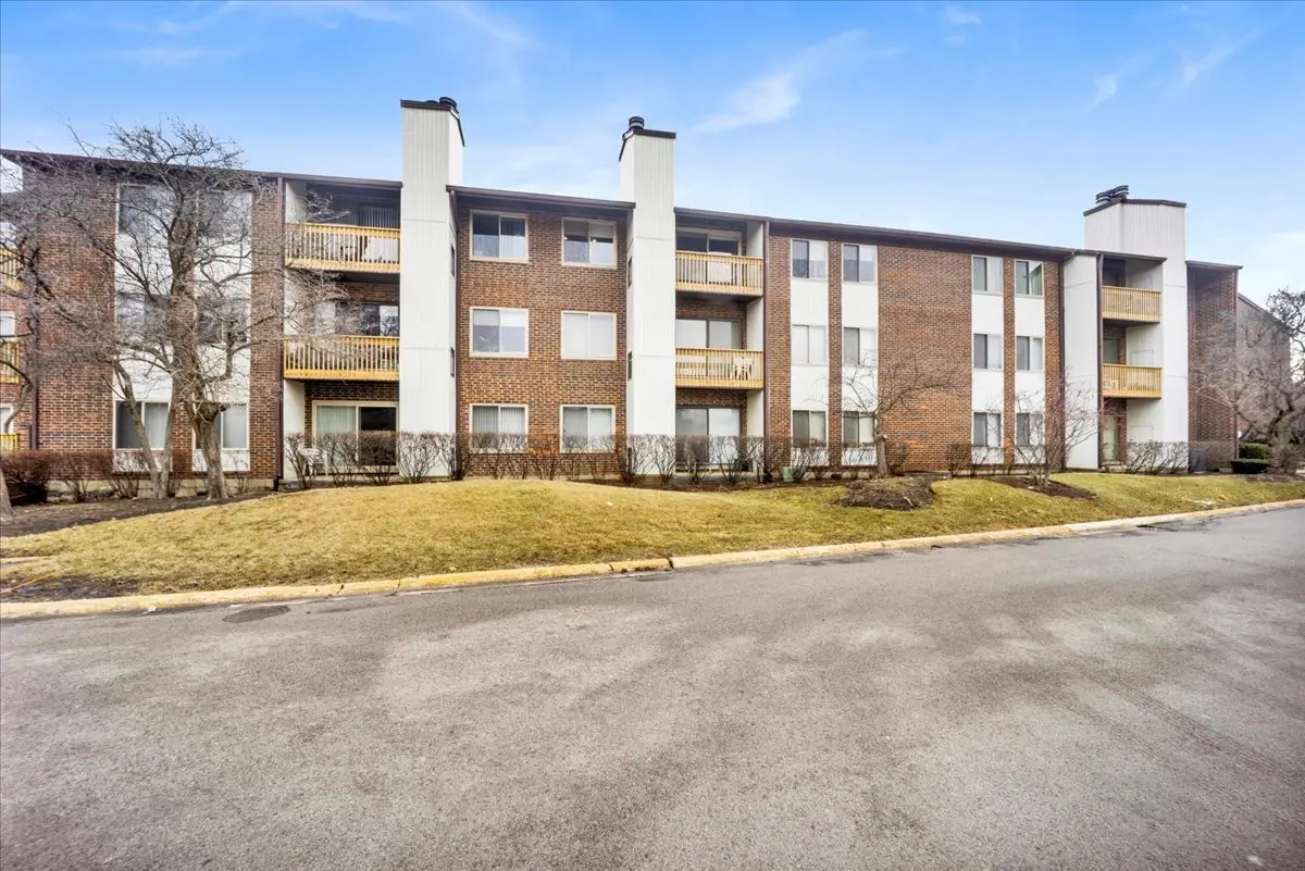 3085 Pheasant Creek Drive #212, Northbrook, IL 60062 - #1