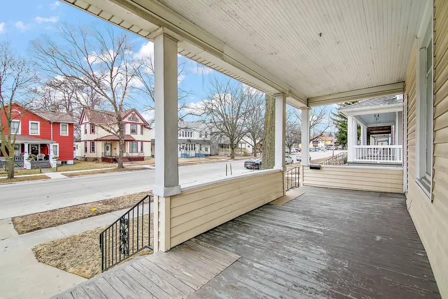 388-390 S Washington Avenue, Kankakee, IL 60901 - #3