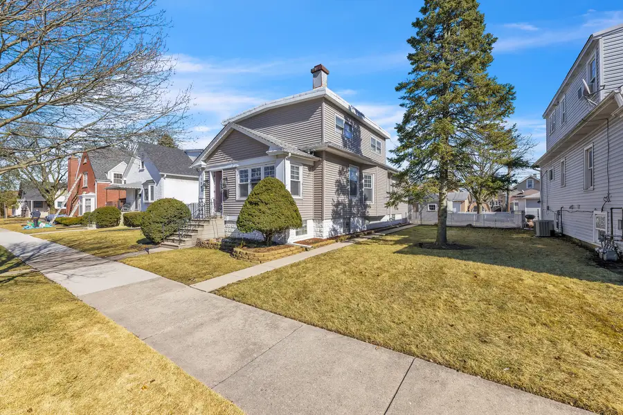 1109 N 12th Avenue, Melrose Park, IL 60160 - #2