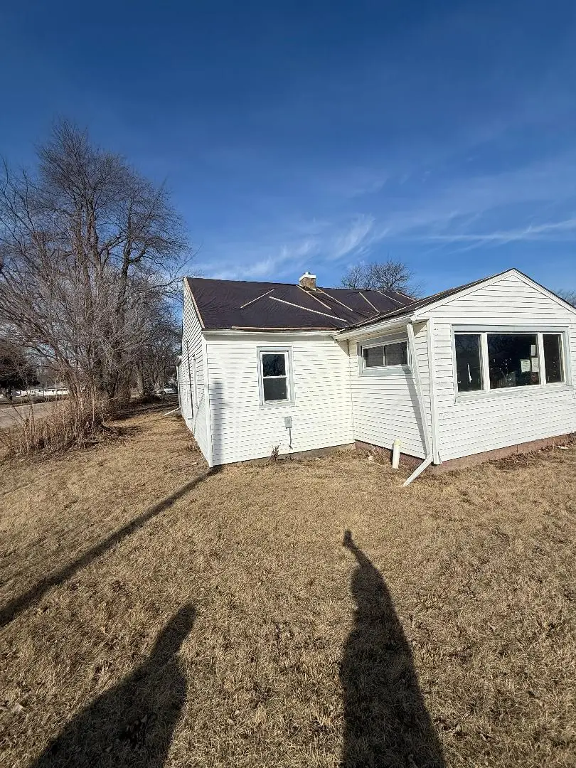 1214 W 20th Street, Rock Falls, IL 61071 - #1