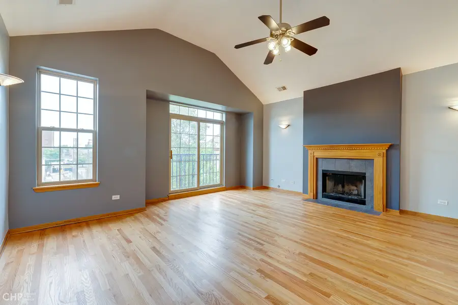 3341 W Warren Boulevard #3, Chicago, IL 60624 - #2