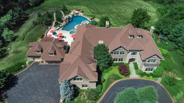 419 N Valley Hill Road, Bull Valley, IL 60098