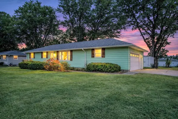 187 Alfred Drive, Sycamore, IL 60178