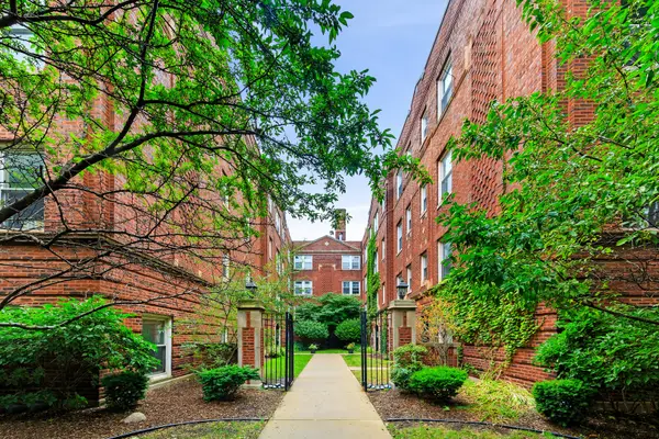 3458 N Janssen Avenue #H1, Chicago, IL 60657